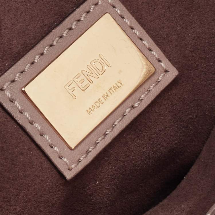Pre Owned Fendi Cream Leather Medium Peekaboo Top Handle Bag