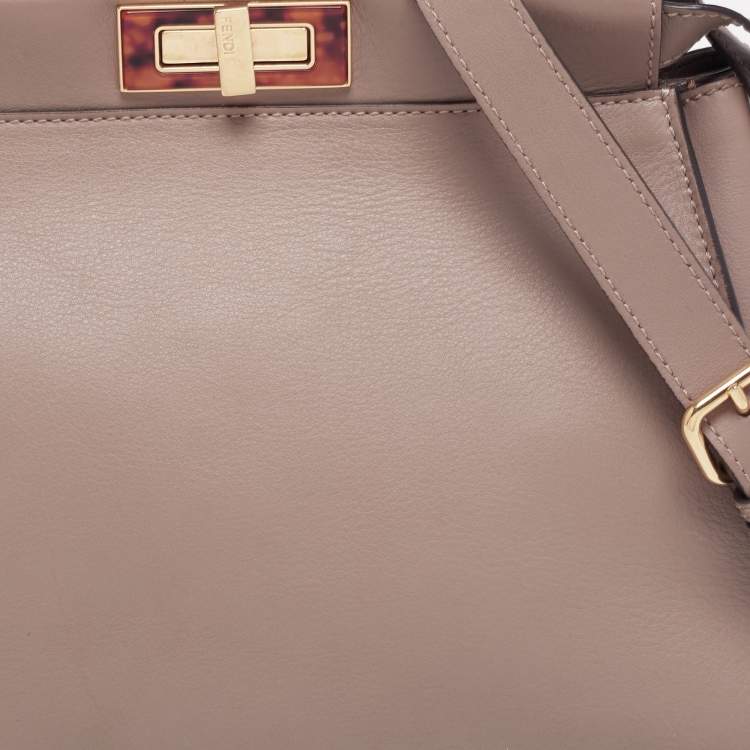 Pre Owned Fendi Cream Leather Medium Peekaboo Top Handle Bag