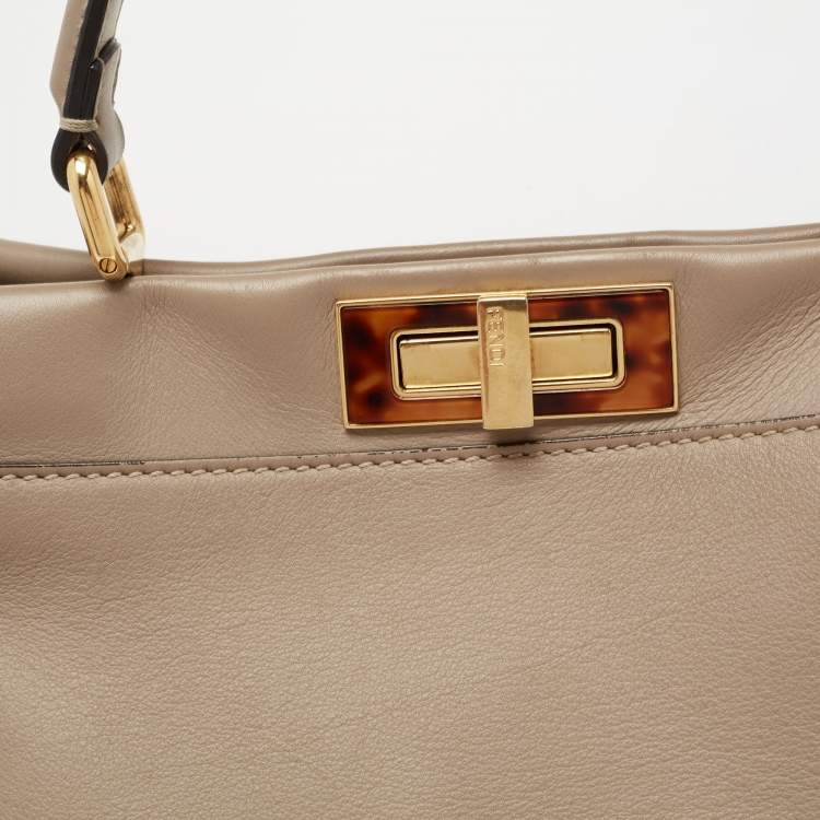 Pre Owned Fendi Beige Leather Medium Peekaboo Top Handle Bag