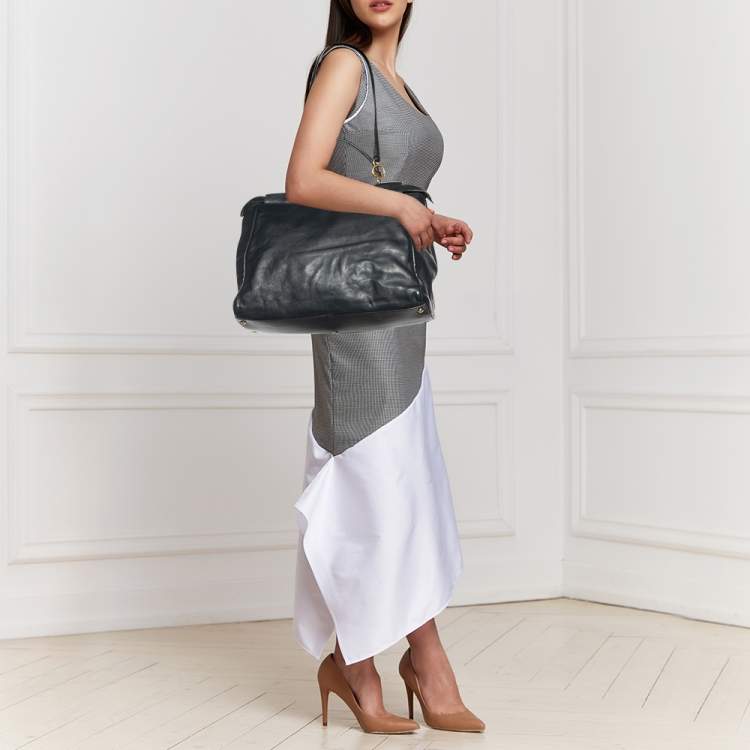 Pre Owned Fendi Black Leather Large Peekaboo Top Handle Bag