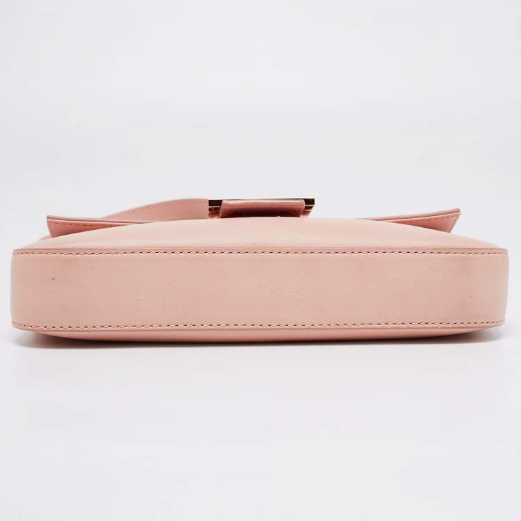 Pre Owned Fendi Pink Leather Baguette Shoulder Bag
