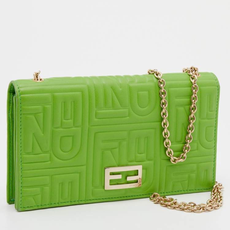 Pre Owned Fendi Green Embossed Leather Wallet On Chain