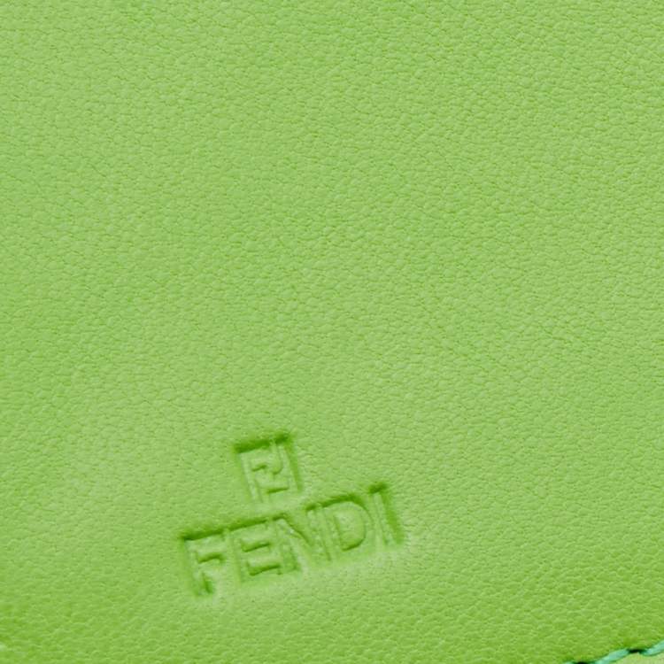 Pre Owned Fendi Green Embossed Leather Wallet On Chain