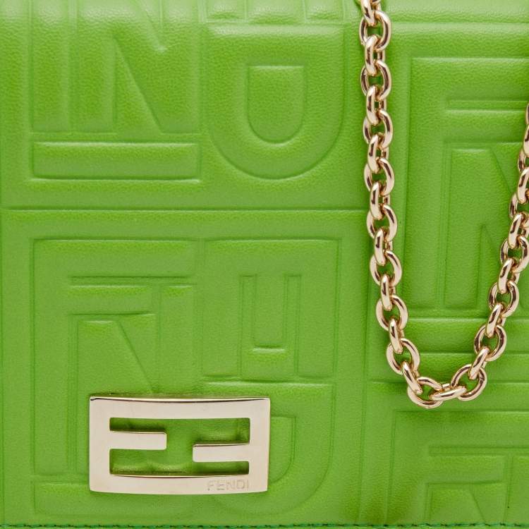 Pre Owned Fendi Green Embossed Leather Wallet On Chain