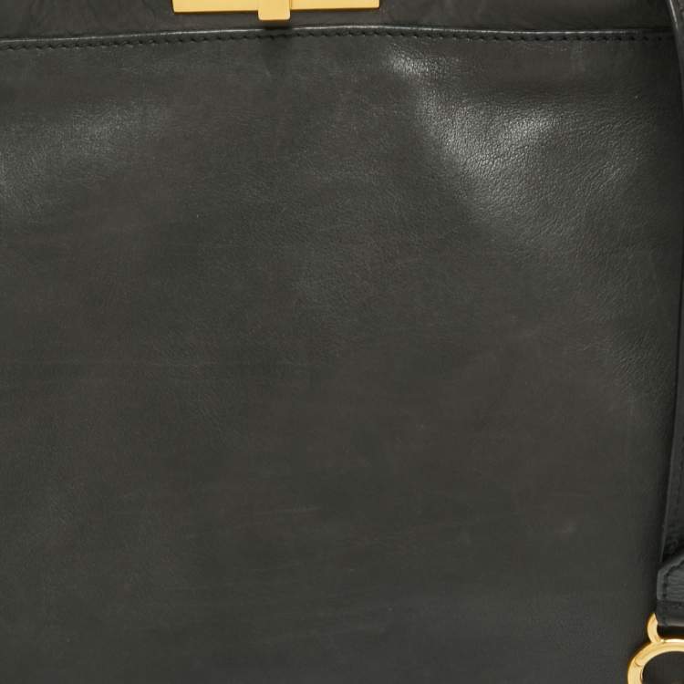 Pre Owned Fendi Black Leather Large Peekaboo Top Handle Bag