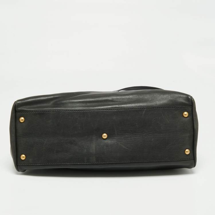 Pre Owned Fendi Black Leather Large Peekaboo Top Handle Bag