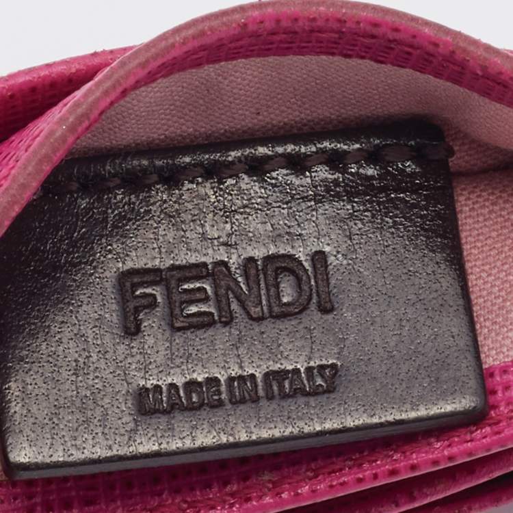 Pre Owned Fendi Pink Textured Leather Crayons Card Holder