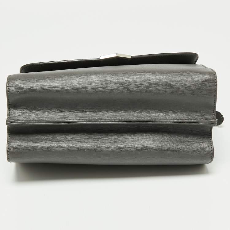 مملوكة مسبقًا Fendi Grey Textured Leather Small Demi Jour Top Handle Bag