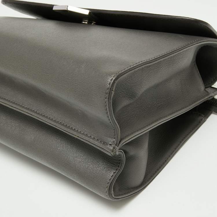 مملوكة مسبقًا Fendi Grey Textured Leather Small Demi Jour Top Handle Bag