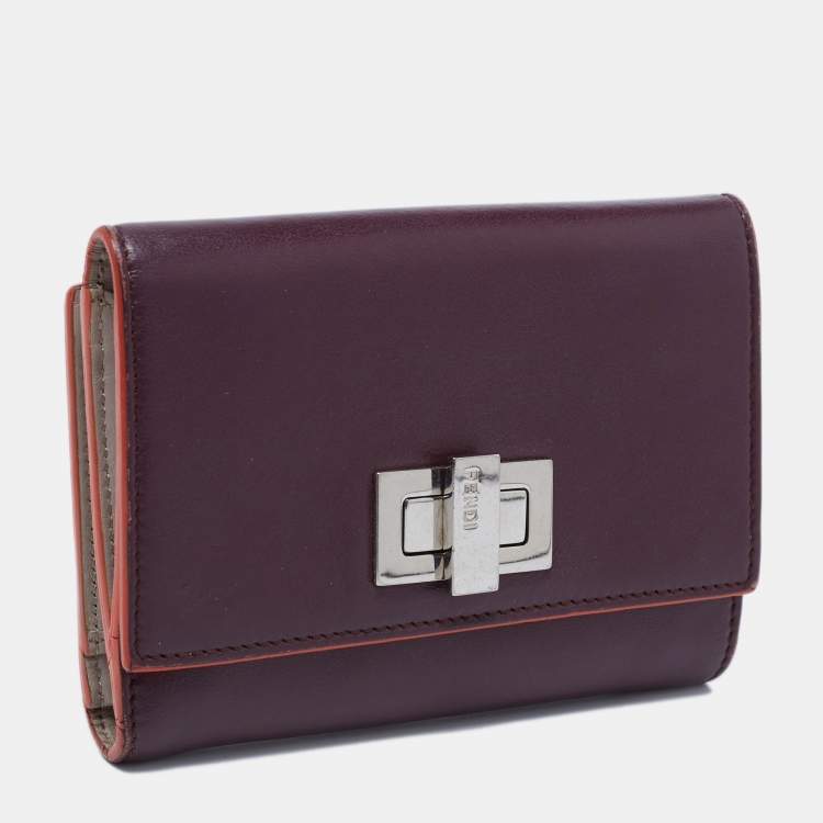 Pre Owned Fendi Burgundy Leather Peekaboo Compact Wallet