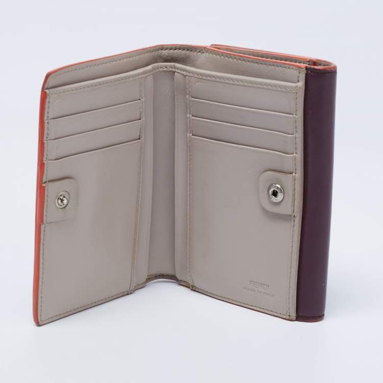 Pre Owned Fendi Burgundy Leather Peekaboo Compact Wallet