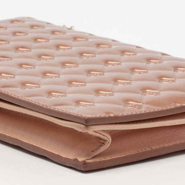 مملوكة مسبقًا Fendi Rose Gold Patent Leather Fendilicious Wallet On Chain