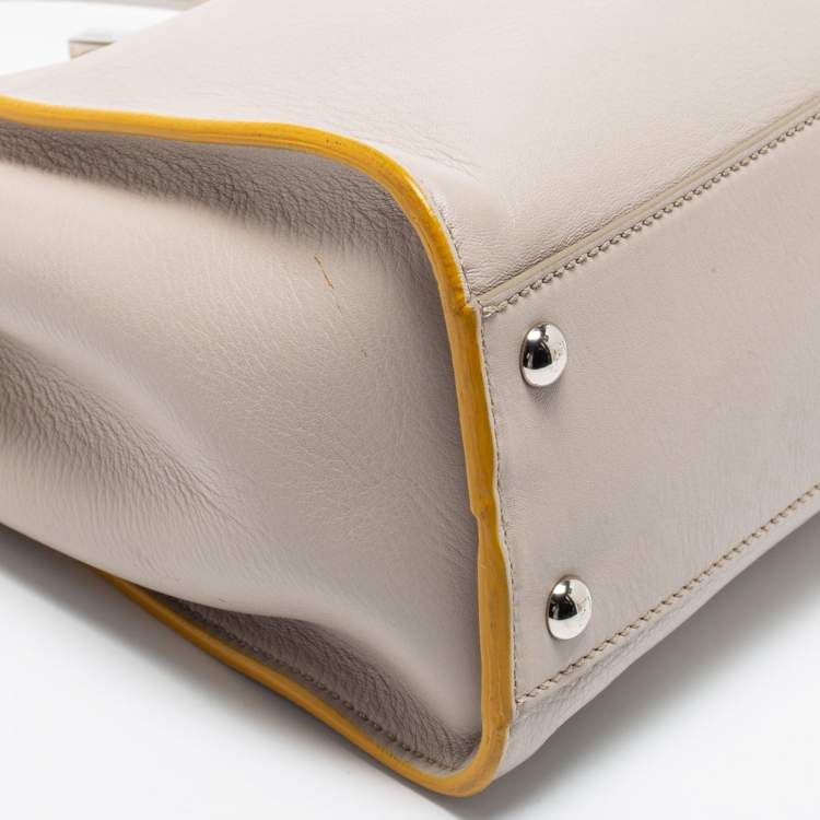 Pre Owned Fendi Light Beige Leather Peekaboo Medium Top Handle Bag