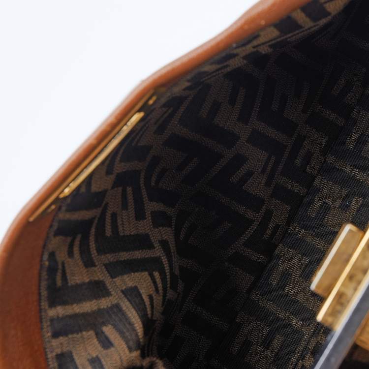 Pre Owned Fendi Brown Leather Medium Peekaboo Top Handle Bag