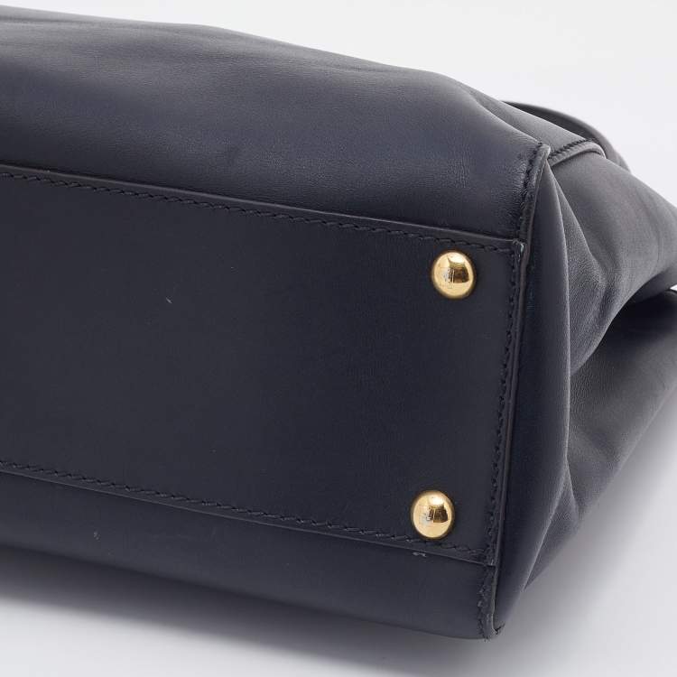 Pre Owned Fendi Black Leather Medium Peekaboo Top Handle Bag
