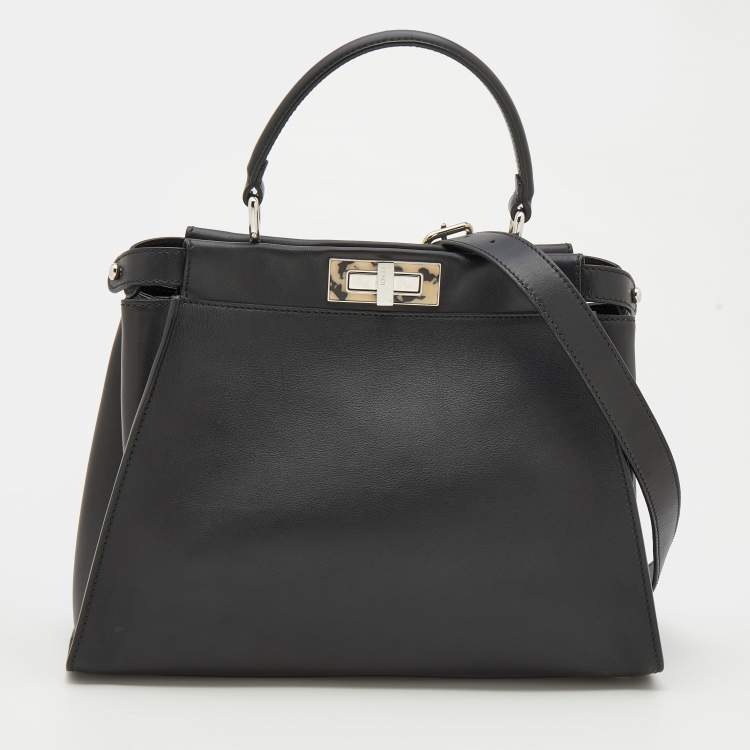 مملوكة مسبقًا Fendi Black Leather Medium Peekaboo Top Handle Bag