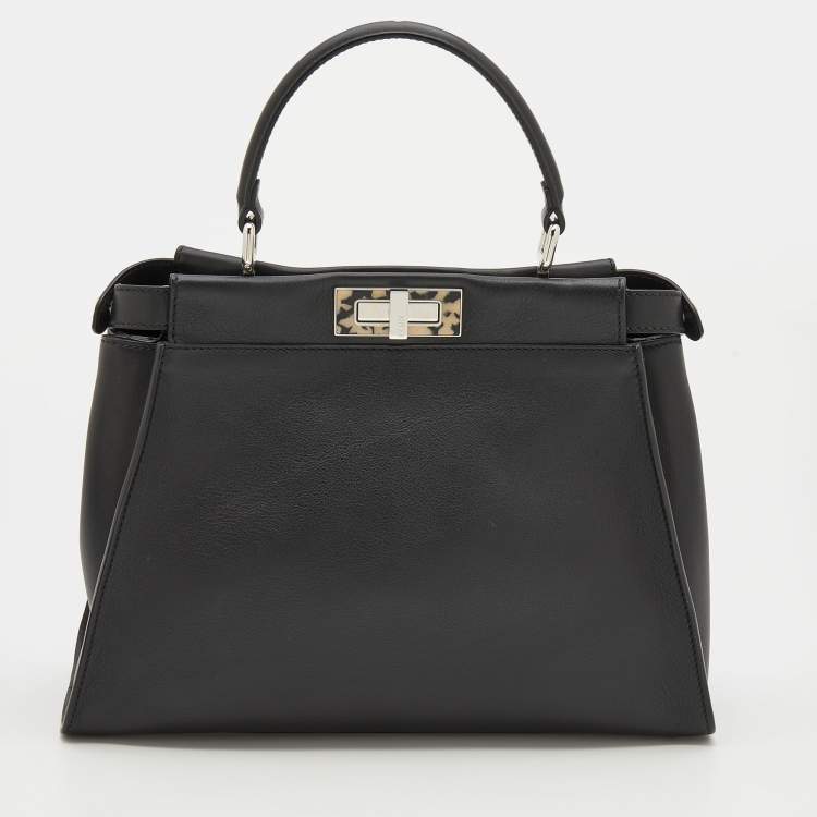 مملوكة مسبقًا Fendi Black Leather Medium Peekaboo Top Handle Bag