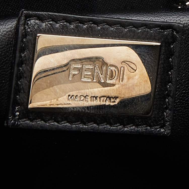 مملوكة مسبقًا Fendi Black Leather Medium Peekaboo Top Handle Bag
