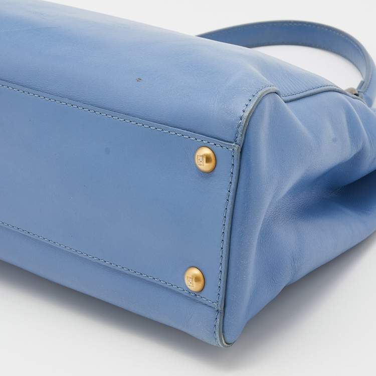 Pre Owned Fendi Blue Leather Medium Peekaboo Top Handle Bag