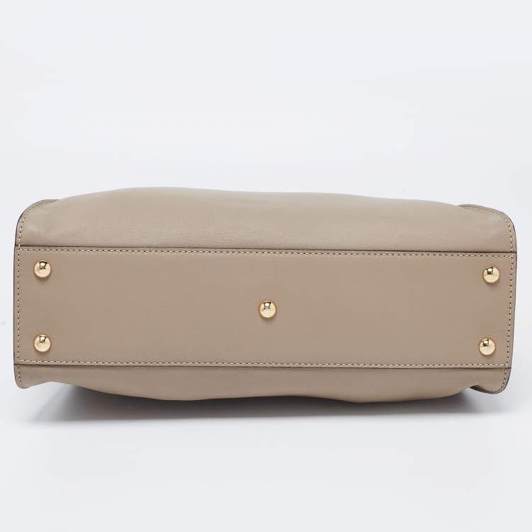 Pre Owned Fendi Beige Leather Peekaboo Medium Top Handle Bag
