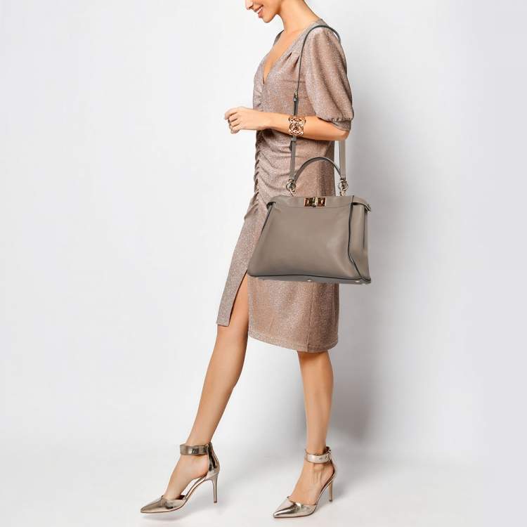 Pre Owned Fendi Beige Leather Peekaboo Medium Top Handle Bag