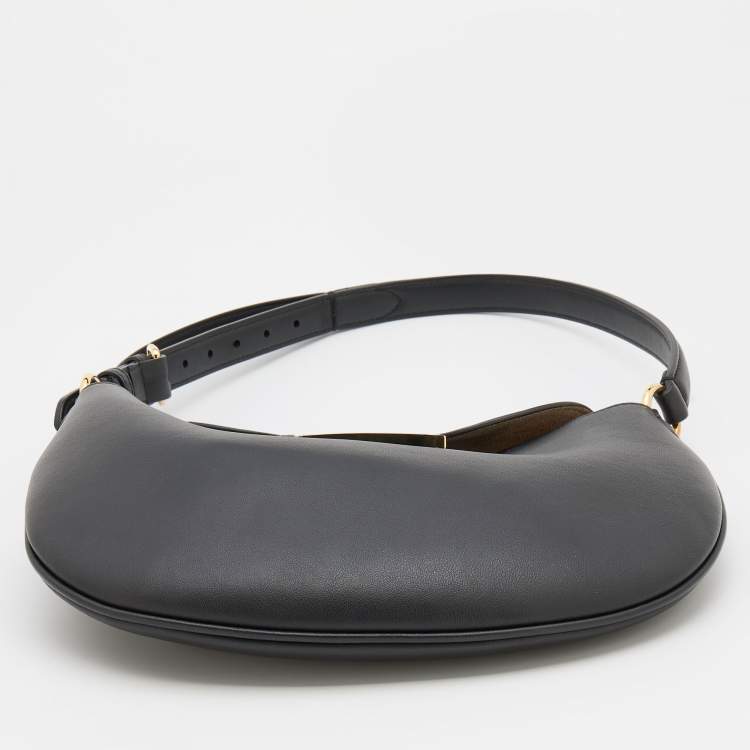 Pre Owned Fendi Black Leather Small Croissant Hobo