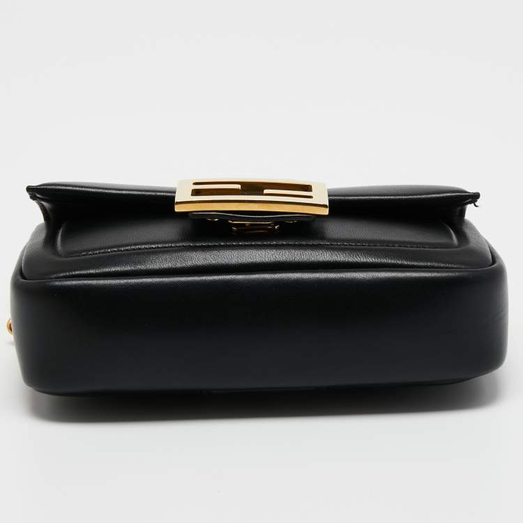 Pre Owned Fendi Black Leather Mini Baguette Crossbody Bag