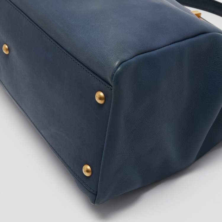 مملوكة مسبقًا Fendi Blue Leather Large Peekaboo Top Handle Bag