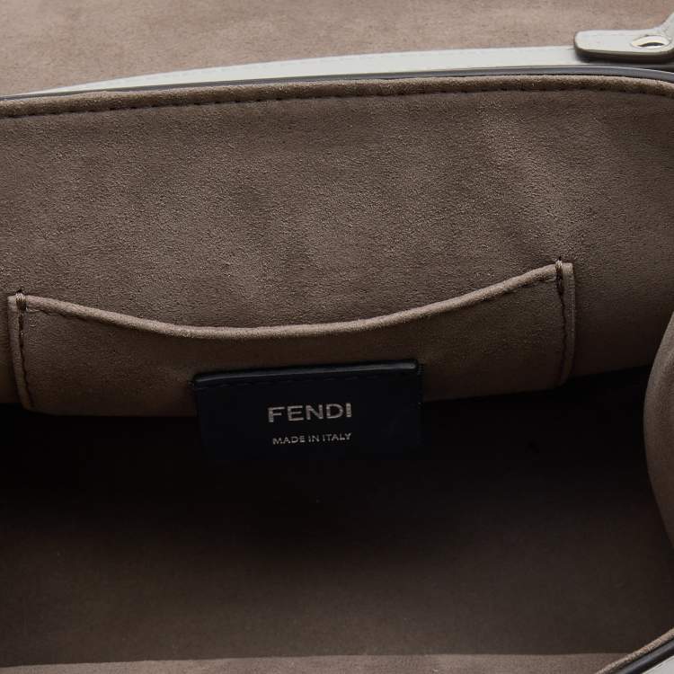 مملوكة مسبقًا Fendi Grey Leather Small Kan I Flap Shoulder Bag