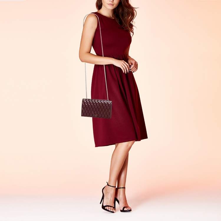 Pre Owned Fendi Burgundy Patent Leather Fendilicious Chain Clutch