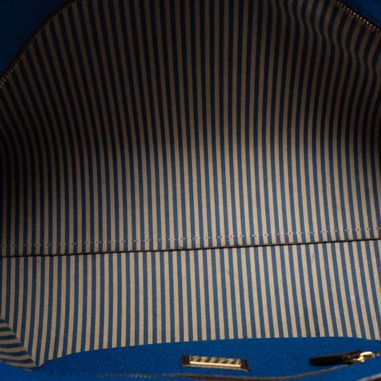 مملوكة مسبقًا Fendi Tobacco Zucca Coated Canvas and Leather Medium Roll Shopper Tote