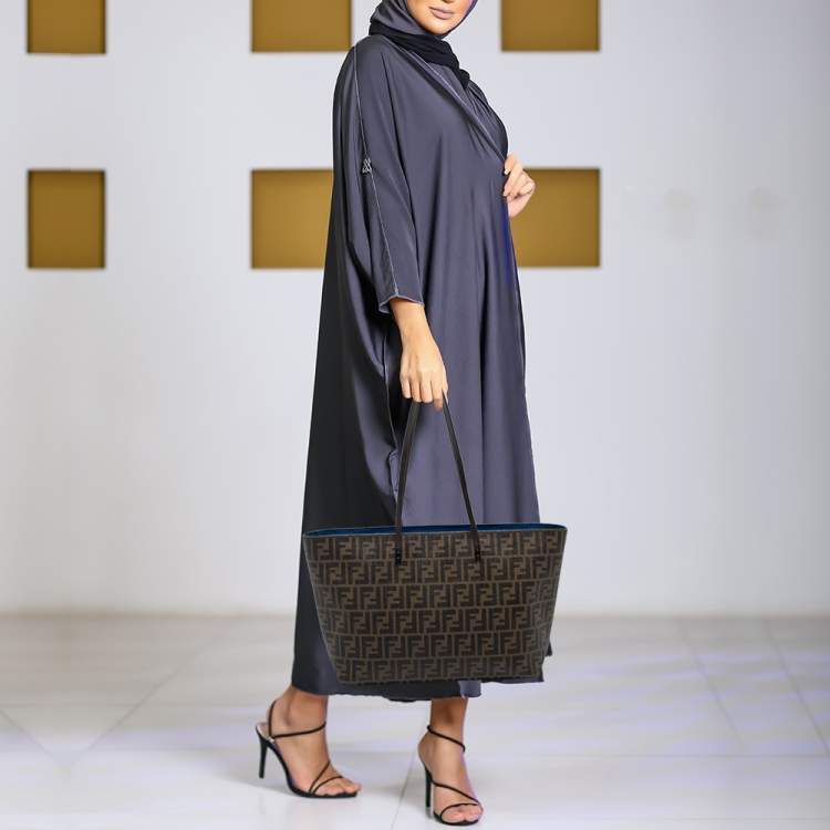 مملوكة مسبقًا Fendi Tobacco Zucca Coated Canvas and Leather Medium Roll Shopper Tote