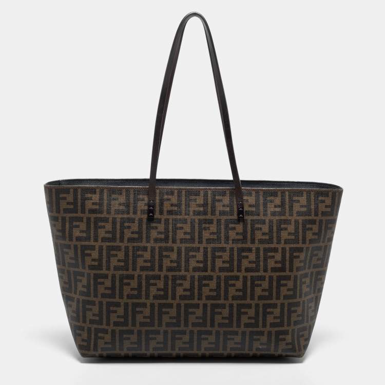 مملوكة مسبقًا Fendi Tobacco Zucca Coated Canvas and Leather Medium Roll Shopper Tote