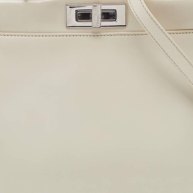 Pre Owned Fendi Off White Leather Medium Peekaboo Top Handle Bag