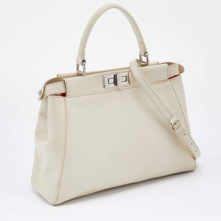 Pre Owned Fendi Off White Leather Medium Peekaboo Top Handle Bag