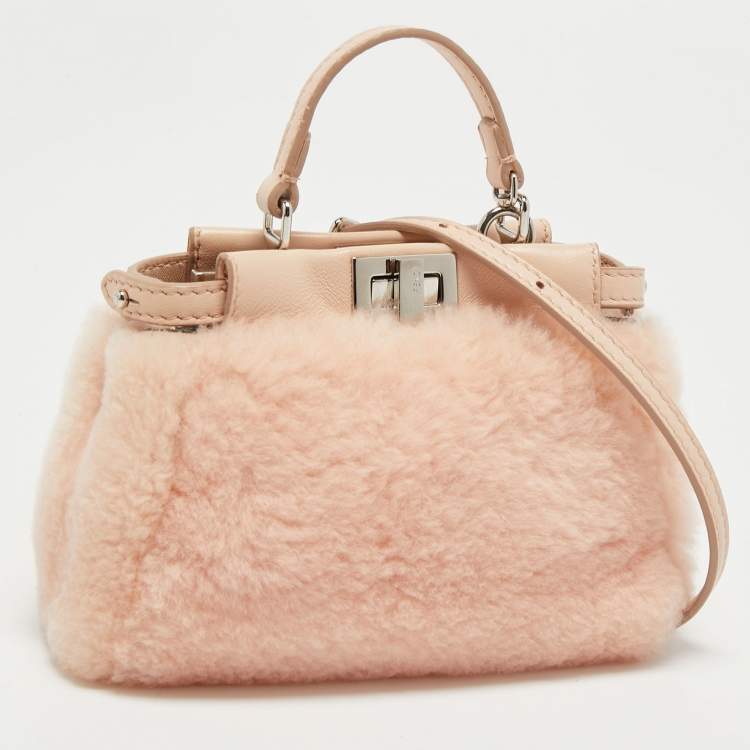 مملوكة مسبقًا Fendi Powder Pink Shearling and Leather Micro Peekaboo Top Handle Bag
