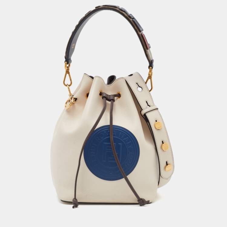 Pre Owned Fendi Off White/Blue Leather Mon Tresor Bucket Bag