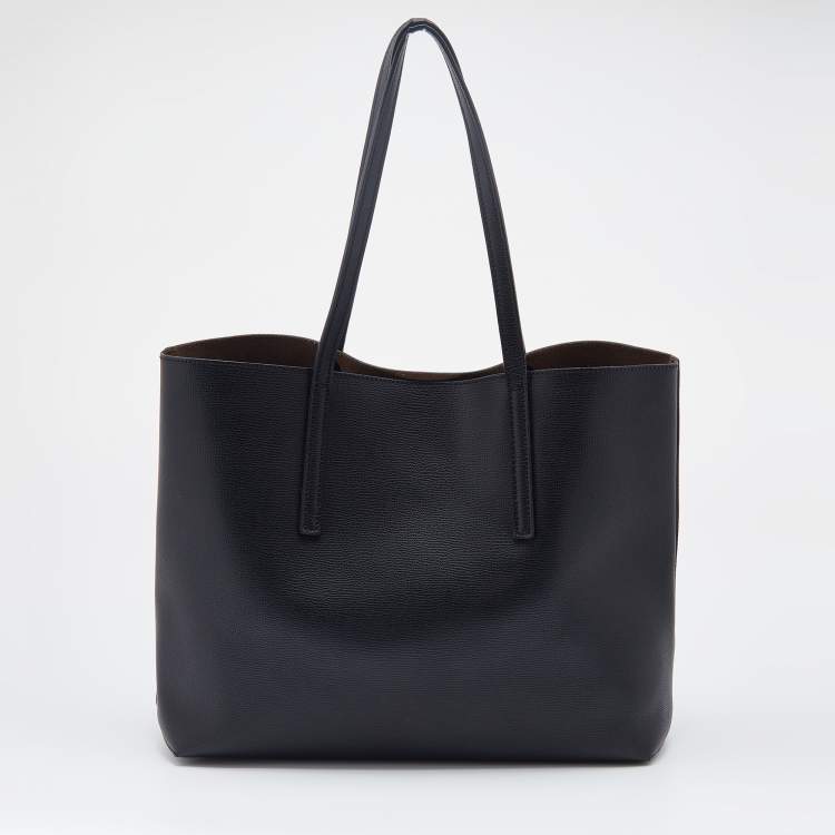 Pre Owned Fendi Black Cutout Leather Kan I Shopper Tote 