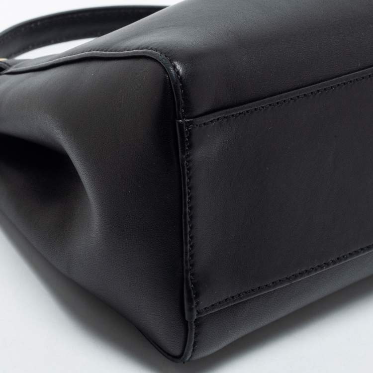 مملوكة مسبقًا Fendi Black Leather Mini Peekaboo Top Handle Bag