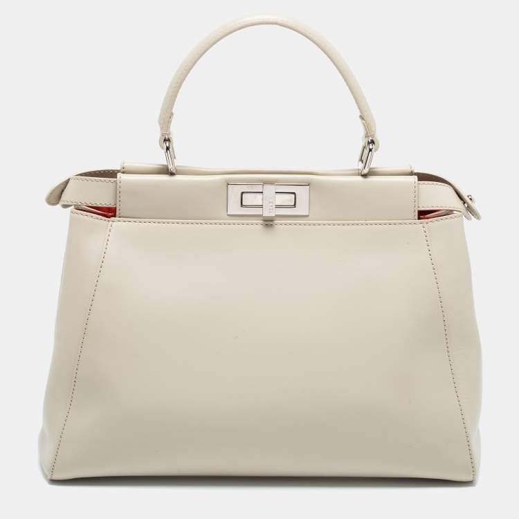 Pre Owned Fendi Off White Leather Medium Peekaboo Top Handle Bag