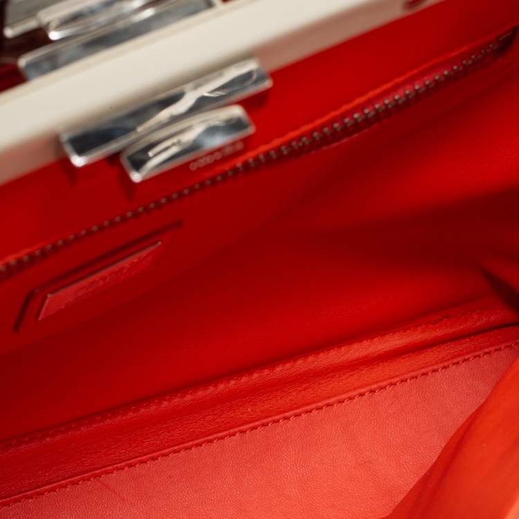 Pre Owned Fendi Off White Leather Medium Peekaboo Top Handle Bag