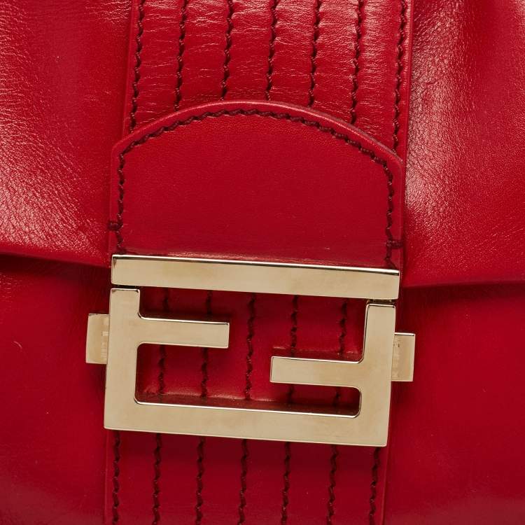 Pre Owned Fendi Red Leather Maxi Baguette Shoulder Bag