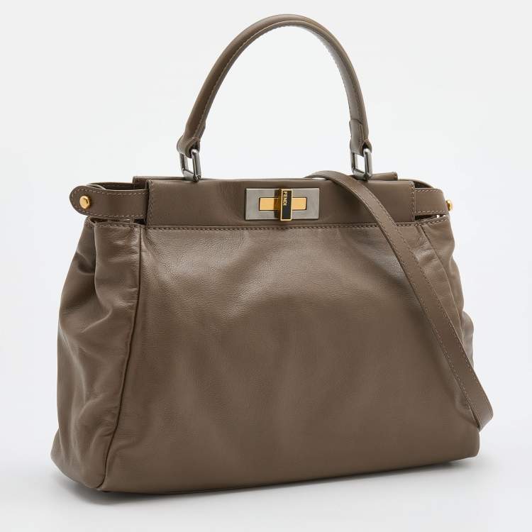 مملوكة مسبقًا Fendi Grey Leather Medium Peekaboo Top Handle Bag