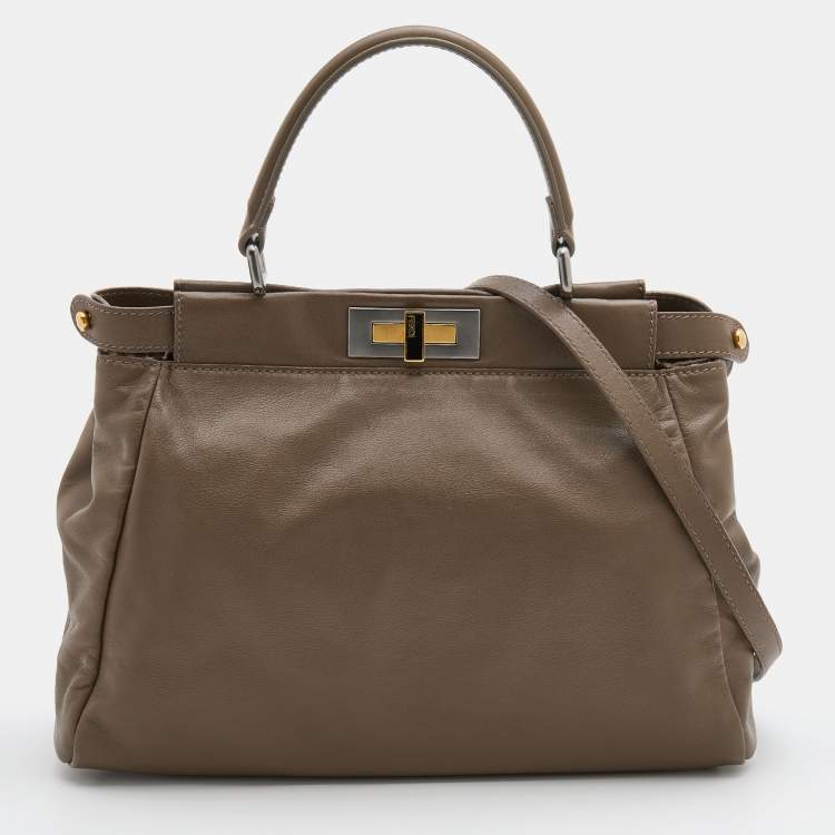 مملوكة مسبقًا Fendi Grey Leather Medium Peekaboo Top Handle Bag