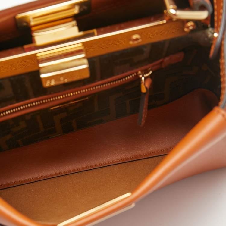 مملوكة مسبقًا Fendi Brown Leather Mini Iconic Peekaboo Top Handle Bag
