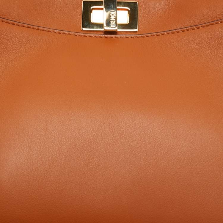 مملوكة مسبقًا Fendi Brown Leather Mini Iconic Peekaboo Top Handle Bag