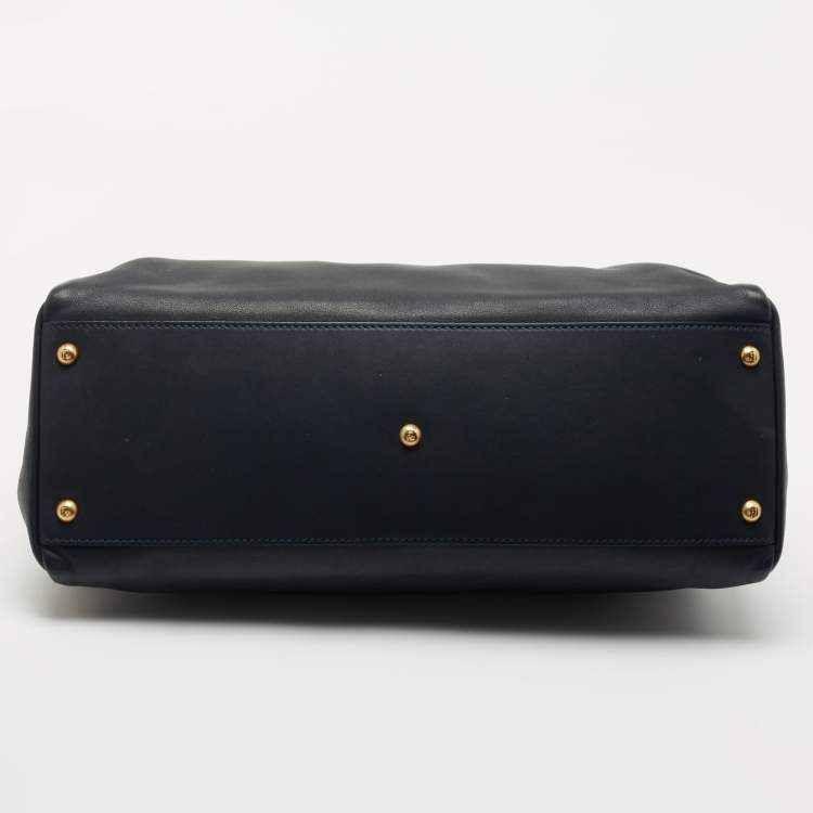 مملوكة مسبقًا Fendi Dark Blue Leather Large Peekaboo Top Handle Bag