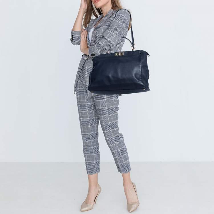 مملوكة مسبقًا Fendi Dark Blue Leather Large Peekaboo Top Handle Bag