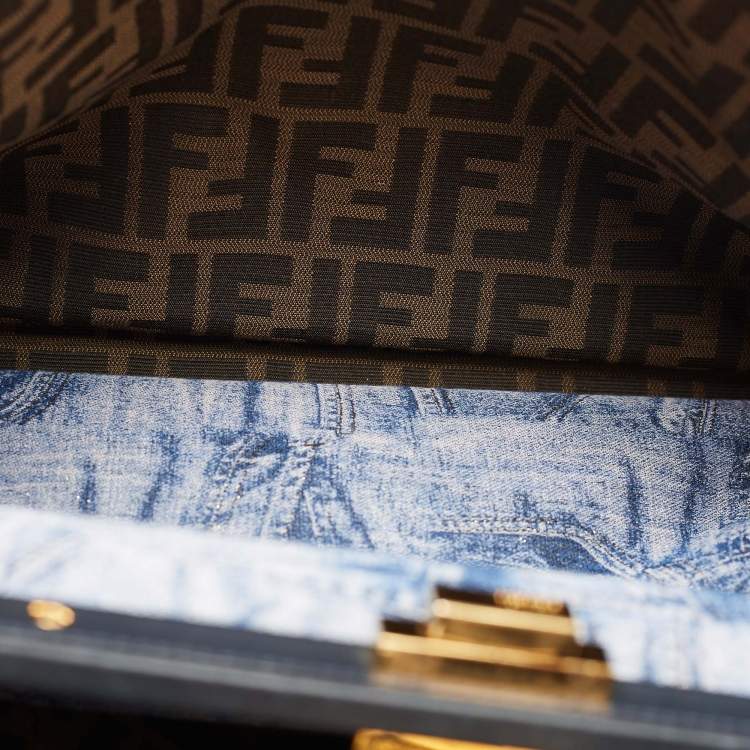 مملوكة مسبقًا Fendi Dark Blue Leather Large Peekaboo Top Handle Bag
