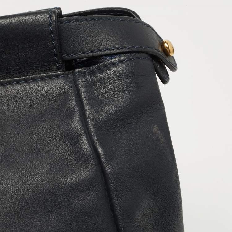 مملوكة مسبقًا Fendi Dark Blue Leather Large Peekaboo Top Handle Bag